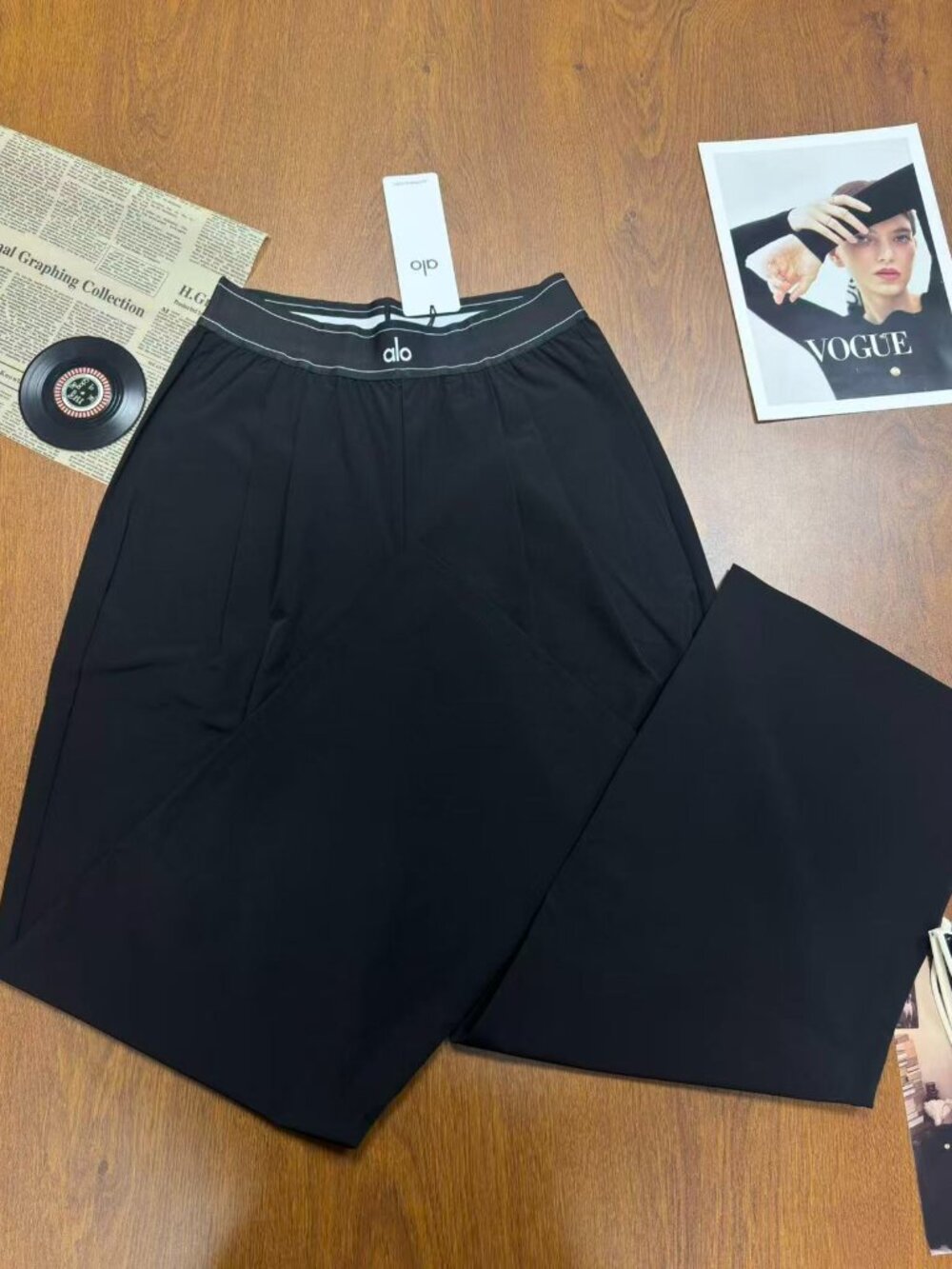 Brand New ALO🙇♀️Yoga Suit Up Trouser Black Wide Leg 30 Inch🦵Long Legs - Picture 4 of 6
